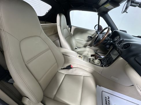 Used 2000 MAZDA MX-5 Miata image 19