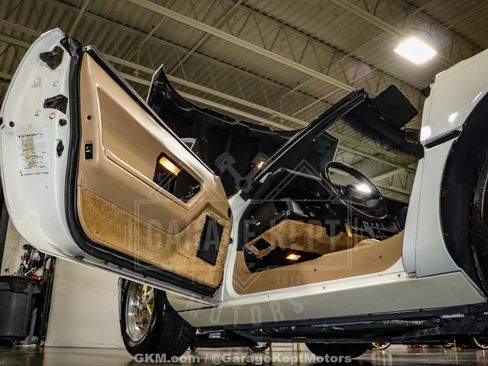 Used 1986 Chevrolet Corvette Pace Car Edition image 65