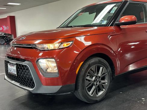 Used 2021 Kia Soul S FWD image 11