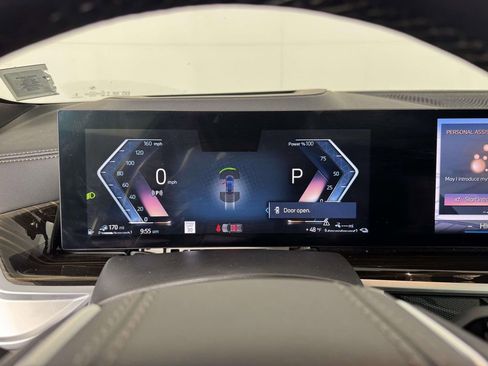 Used 2025 BMW X5 xDrive50e w/ Premium Package image 3