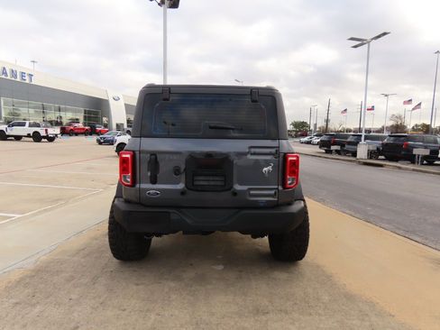 New 2025 Ford Bronco 4-Door image 13