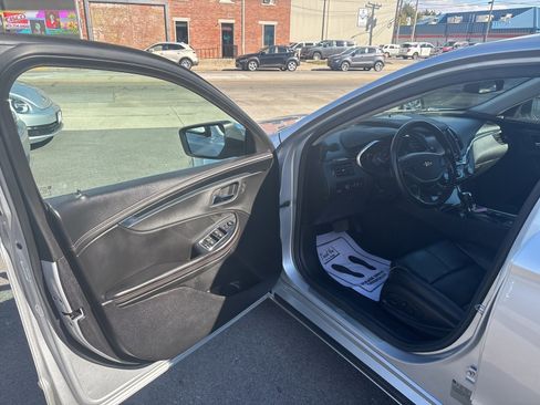 Used 2016 Chevrolet Impala LTZ image 22