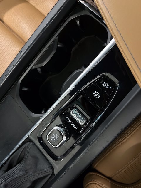 Used 2021 Volvo XC60 T5 Inscription w/ Advanced Package AWD/4WD image 23