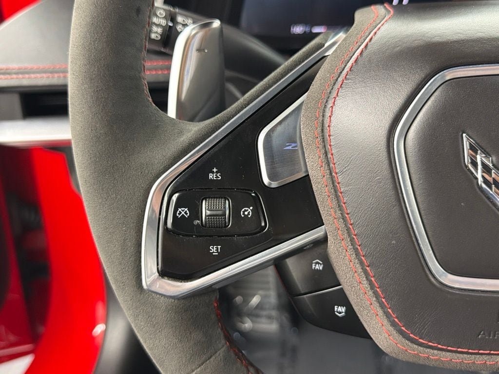 Used 2021 Chevrolet Corvette Stingray Premium Cpe w/ Z51 Performance Package RWD image 26