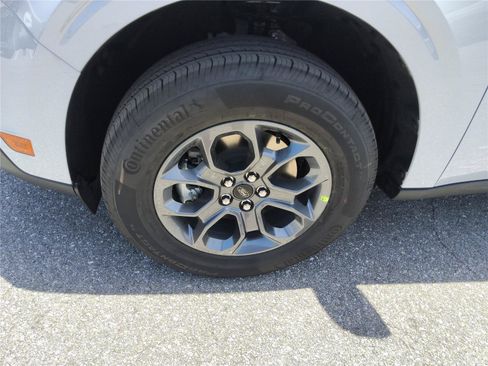 New 2026 Ford Maverick XLT w/ XLT Luxury Package FWD image 9