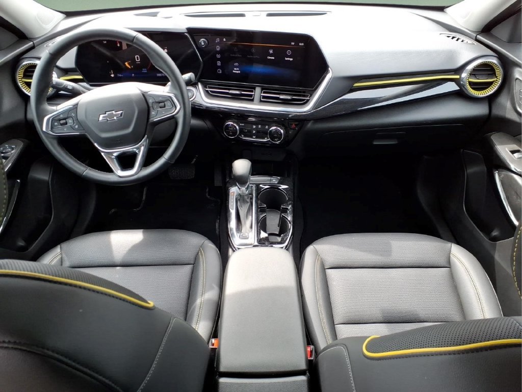 Used 2024 Chevrolet Trax ACTIV FWD image 12