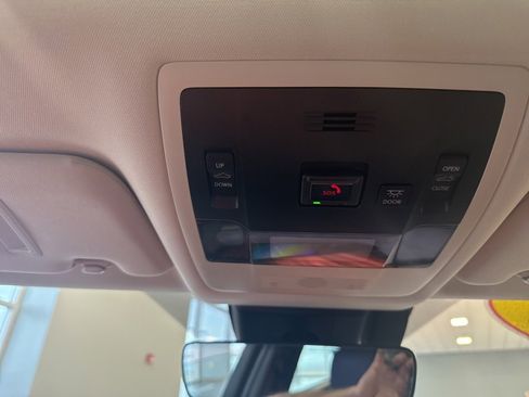 Used 2022 Lexus UX 250h w/ Luxury Package image 29