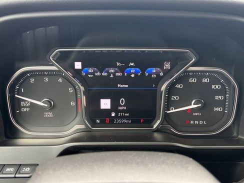 Used 2020 GMC Sierra 1500 AT4 w/ AT4 Premium Package image 9