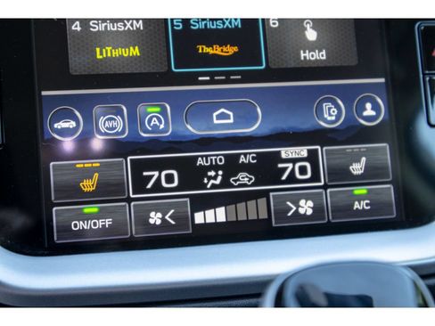 Used 2025 Subaru Outback Premium AWD/4WD image 25