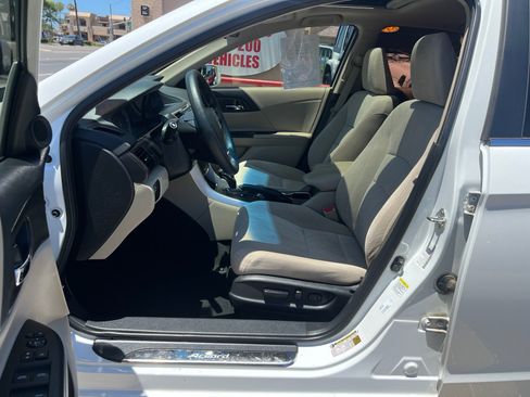 Used 2013 Honda Accord EX image 11