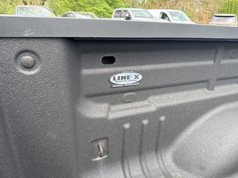 Used 2018 Chevrolet Colorado W/T w/ Custom Special Edition image 8