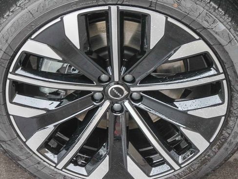 New 2026 Volvo XC90 T8 Ultra w/ Protection Package Premier AWD/4WD image 12