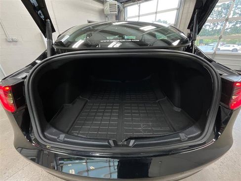 Used 2021 Tesla Model 3 Standard Range Plus RWD image 19