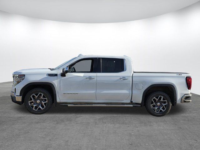 Used 2023 GMC Sierra 1500 SLT w/ SLT Premium Plus Package AWD/4WD image 3