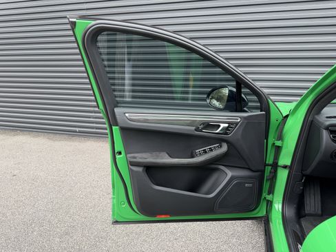 Certified 2023 Porsche Macan GTS image 20