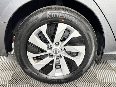 Used 2024 Nissan Altima 2.5 S image 32