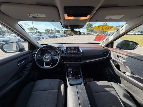 Certified 2023 Nissan Rogue SV FWD image 26