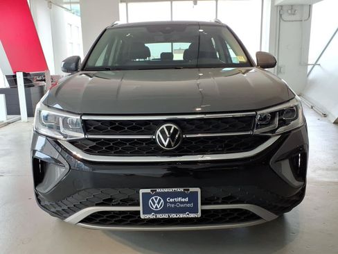 Used 2023 Volkswagen Taos SEL AWD/4WD image 2