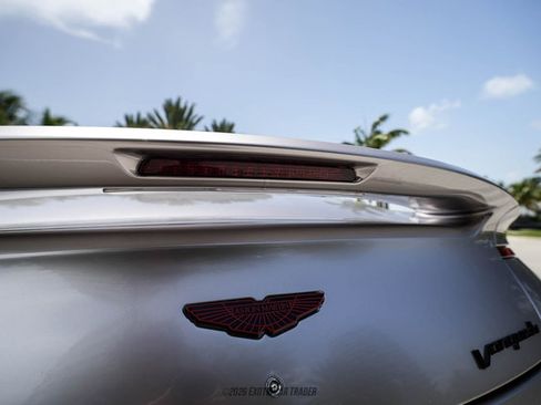 Used 2014 Aston Martin Vanquish Volante RWD image 83