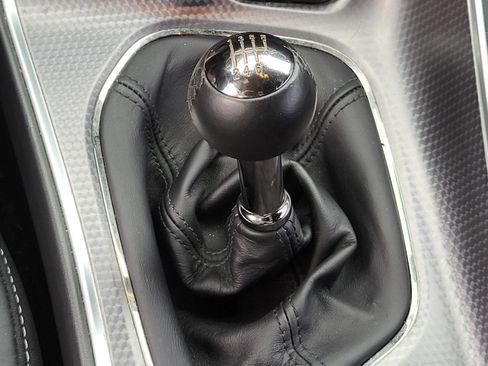 Used 2015 Dodge Challenger SRT Hellcat RWD image 26