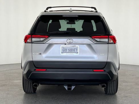 Used 2020 Toyota RAV4 XLE w/ Convenience Package image 5