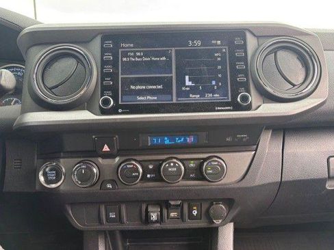 Certified 2022 Toyota Tacoma TRD Off-Road image 5