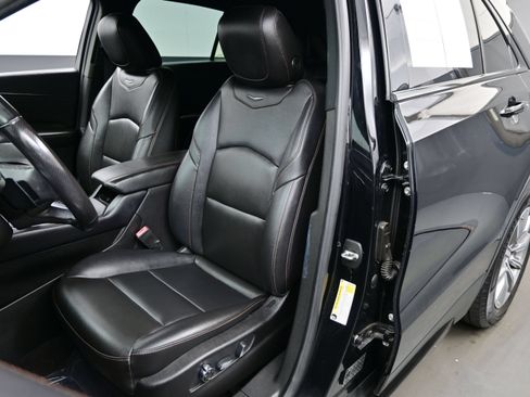 Used 2019 Cadillac XT4 Sport w/ Driver Awareness Package FWD image 11