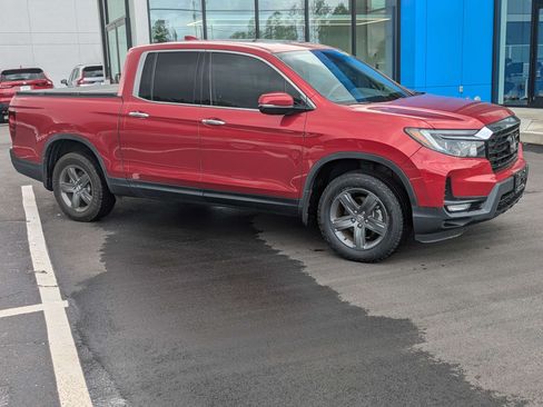 Used 2023 Honda Ridgeline RTL-E image 2