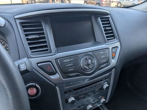 Used 2017 Nissan Pathfinder SL w/ Cargo Package image 14