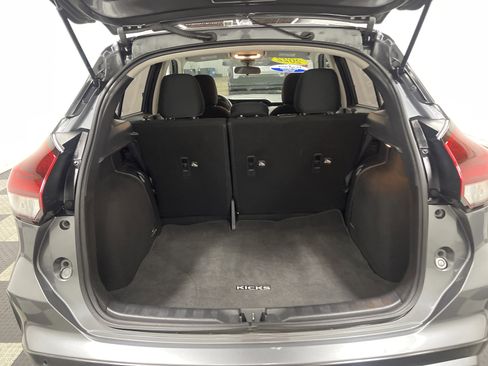Used 2022 Nissan Kicks SV image 18
