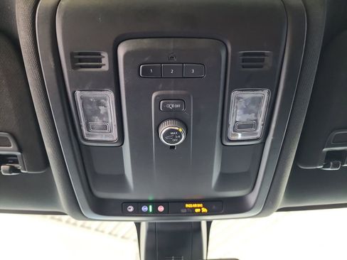 Used 2022 Chevrolet Tahoe LT AWD/4WD image 37