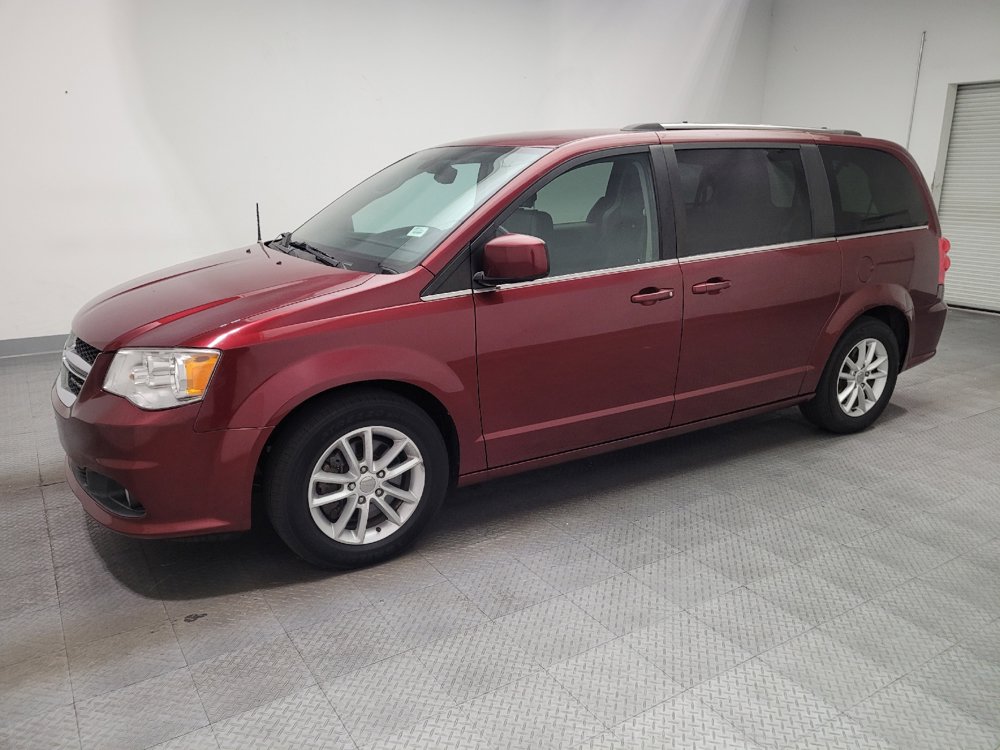 Used 2019 Dodge Grand Caravan SXT FWD image 2