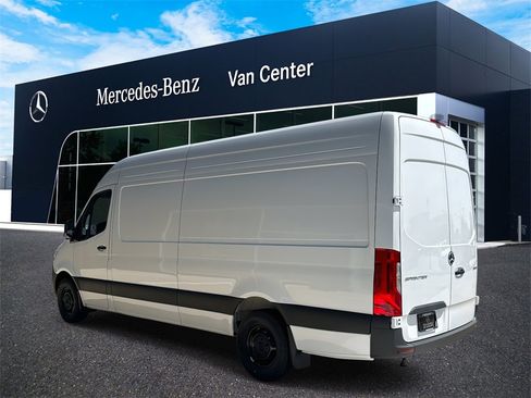 New 2025 Mercedes-Benz Sprinter 2500 image 11