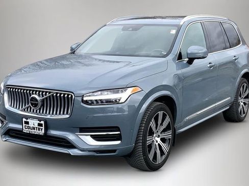 Used 2020 Volvo XC90 T8 Inscription image 2