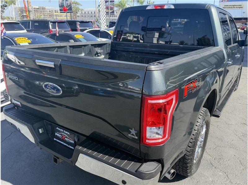 Used 2015 Ford F150 XLT w/ Equipment Group 302A Luxury AWD/4WD image 11