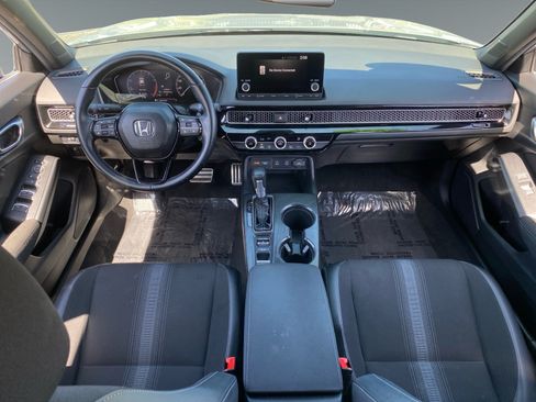 Used 2025 Honda Civic Sport image 10