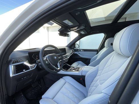 New 2026 BMW X5 sDrive40i w/ Premium Package image 9