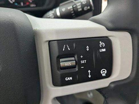Used 2025 Land Rover Defender 110 S image 13