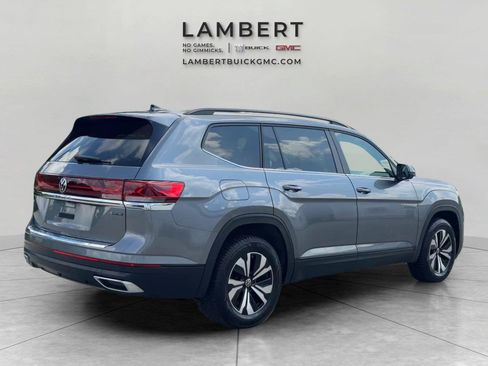 Used 2024 Volkswagen Atlas SE AWD/4WD image 5
