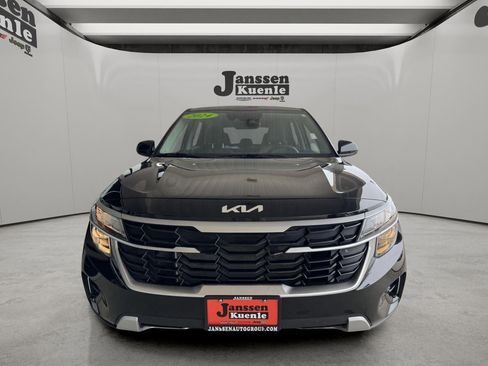 Used 2026 Kia Seltos LX AWD/4WD image 4