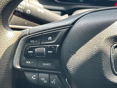 Used 2019 Honda Accord LX image 23