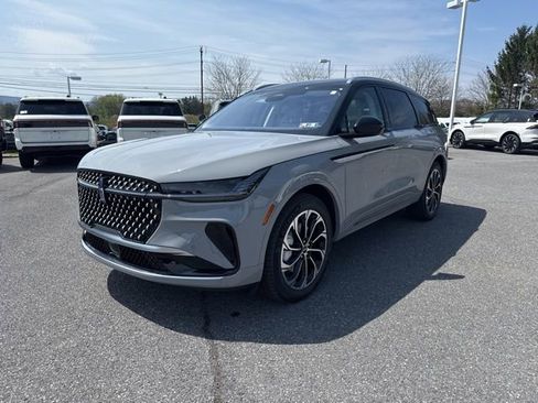 Used 2026 Lincoln Nautilus Premier w/ Equipment Group 102A image 1