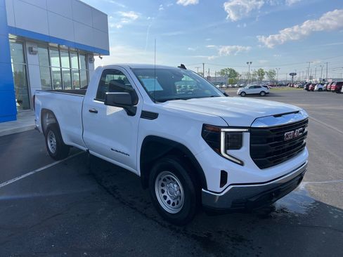 Used 2024 GMC Sierra 1500 Pro w/ Pro Value Package AWD/4WD image 7