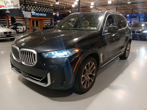 Used 2024 BMW X5 xDrive40i w/ Premium Package AWD/4WD image 9