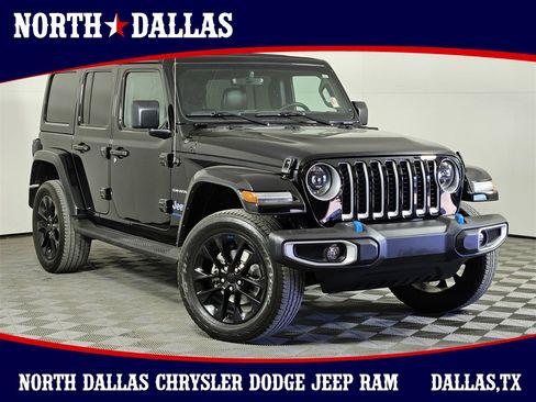 Used 2023 Jeep Wrangler Unlimited Sahara w/ Cold Weather Group image 1