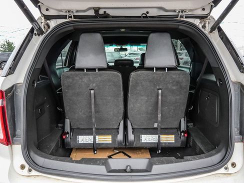 Used 2013 Ford Explorer XLT FWD image 42