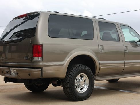 Used 2003 Ford Excursion Eddie Bauer image 4