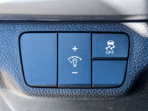 Used 2022 Kia Rio S image 23