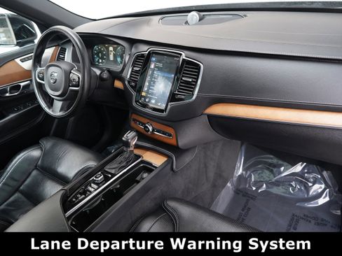Used 2018 Volvo XC90 T6 Inscription w/ Convenience Package image 4