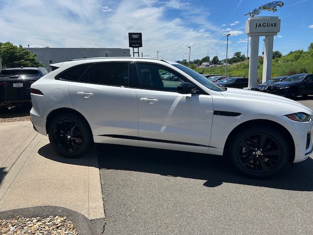 Used 2026 Jaguar F-PACE R-Dynamic S AWD/4WD image 7